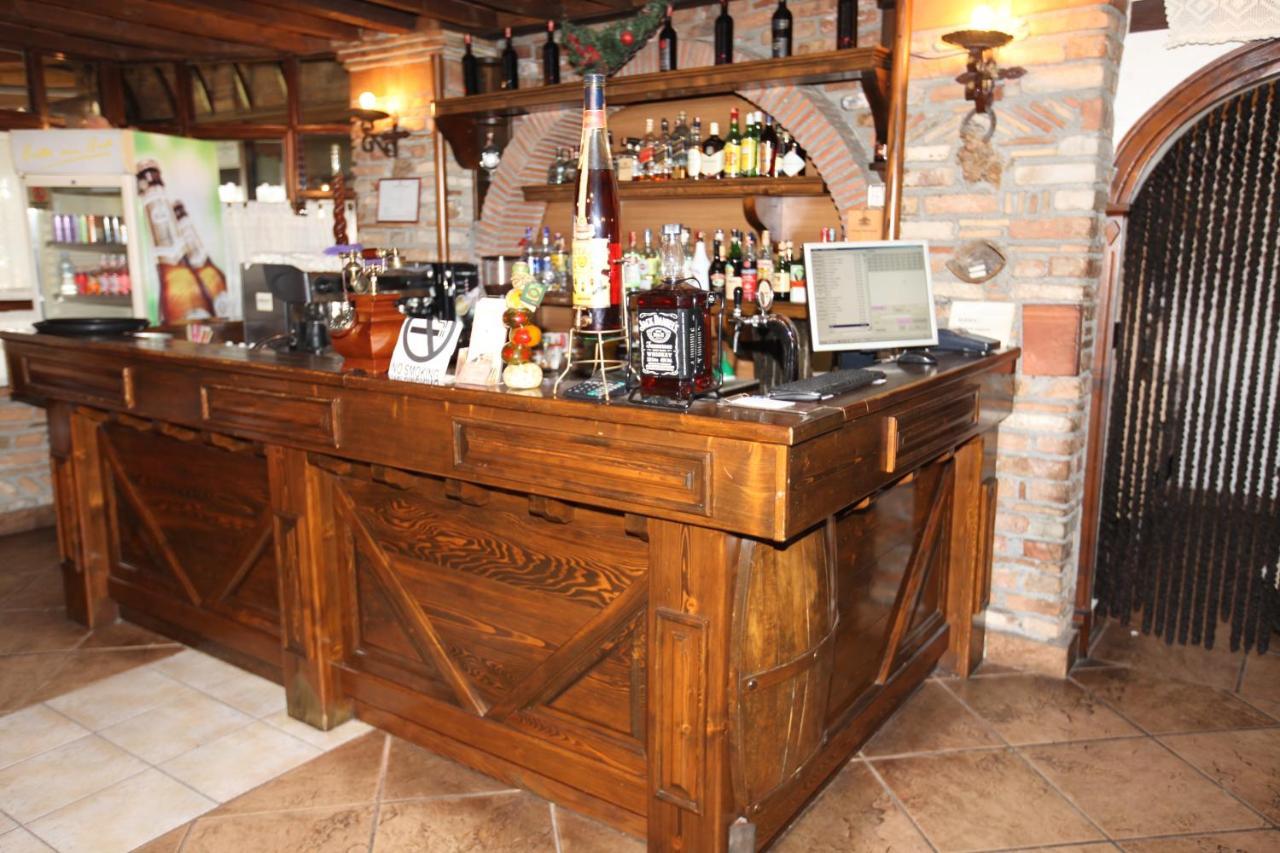 Iliada Hotel Domje